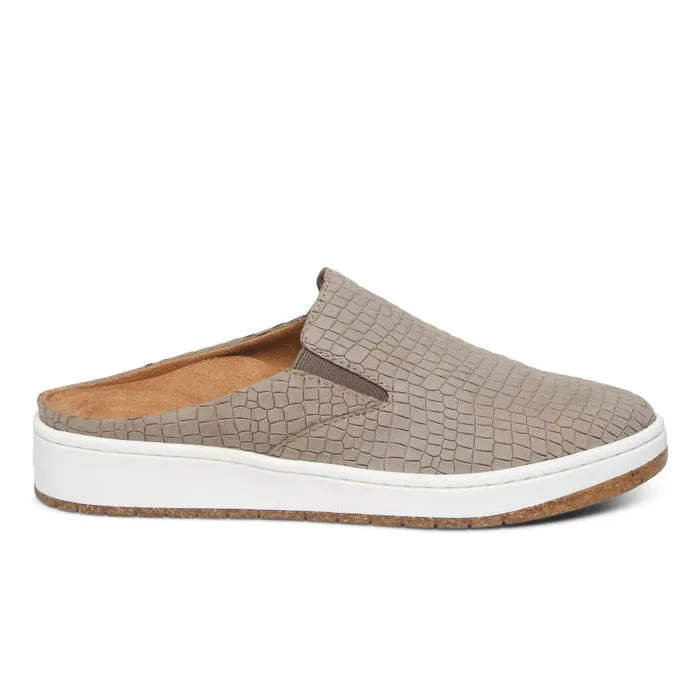 Aetrex Women's Sasha Croc Taupe