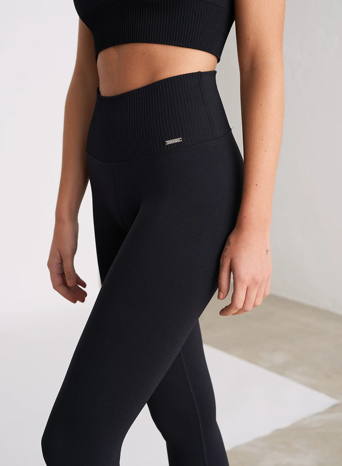 Black Limitless Seamless Tights