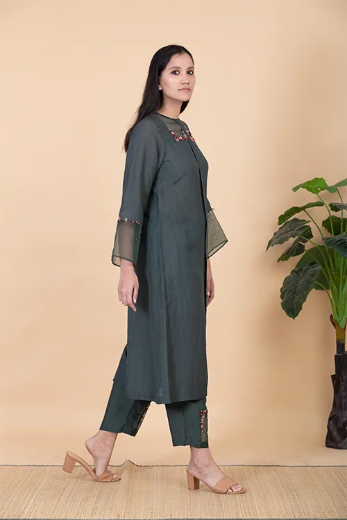 Chambray & Co.'S Qaina Applique Vegan Silk Coord Set