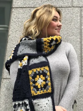 Granny Square Scarf (Crochet) - Version 4