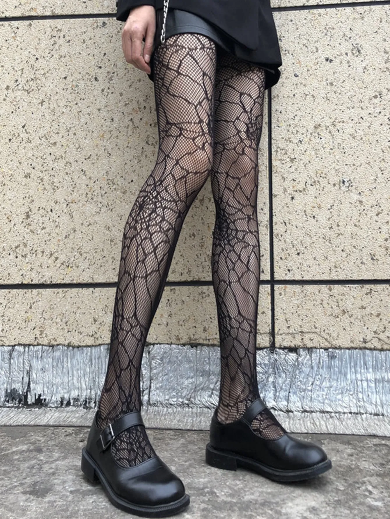 SHEIN Spiderweb Pattern Fishnet Tights