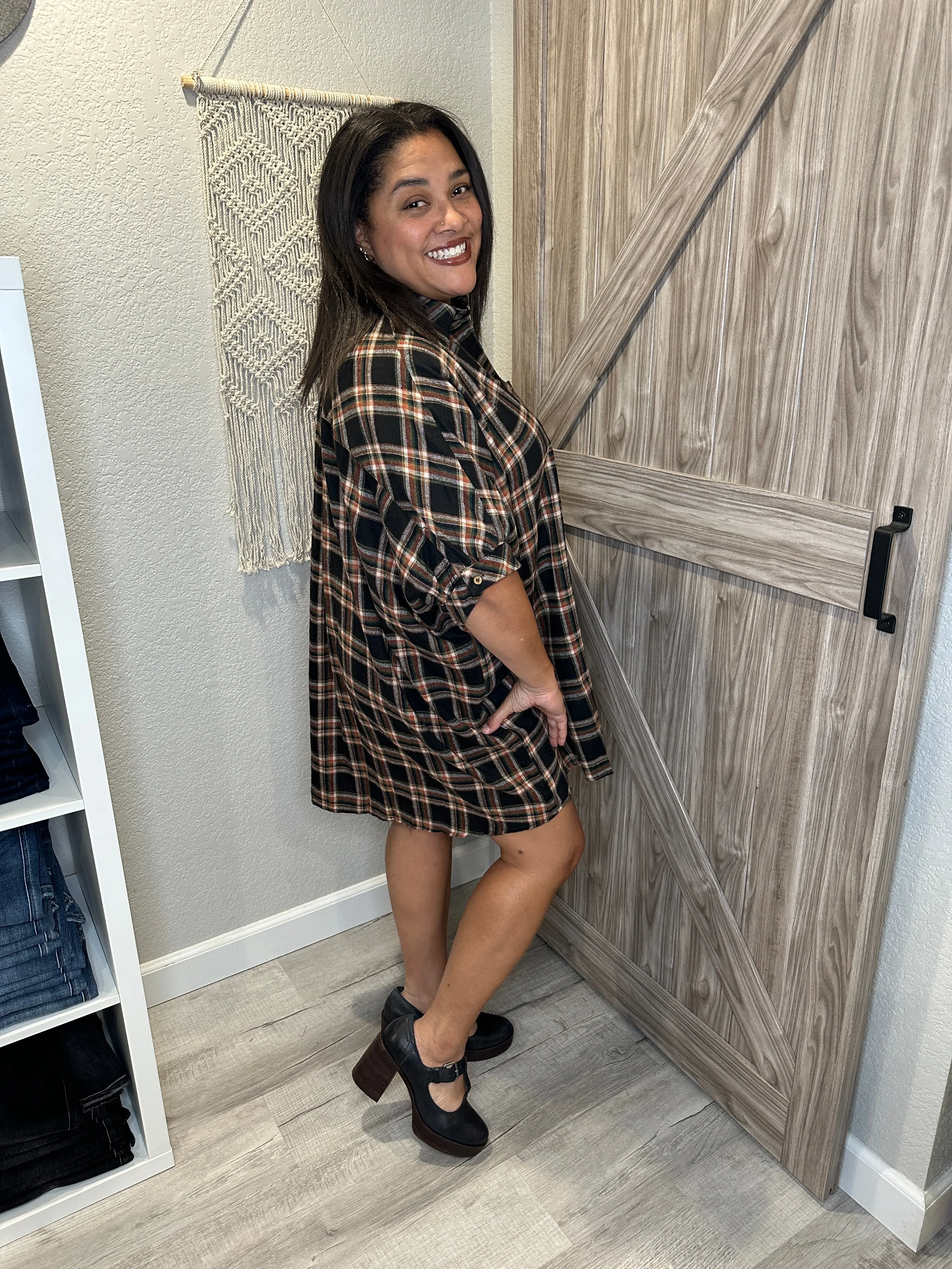 Size Medium Fall Oversized Plaid Flannel Button Down Dress