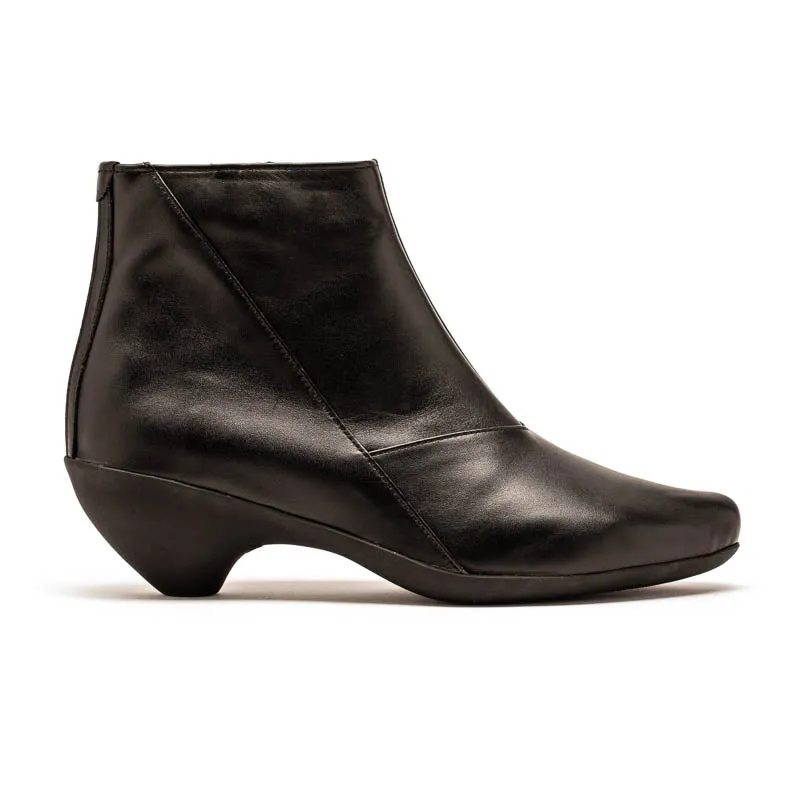 SS24 GINGER Smoke | Leather Boots