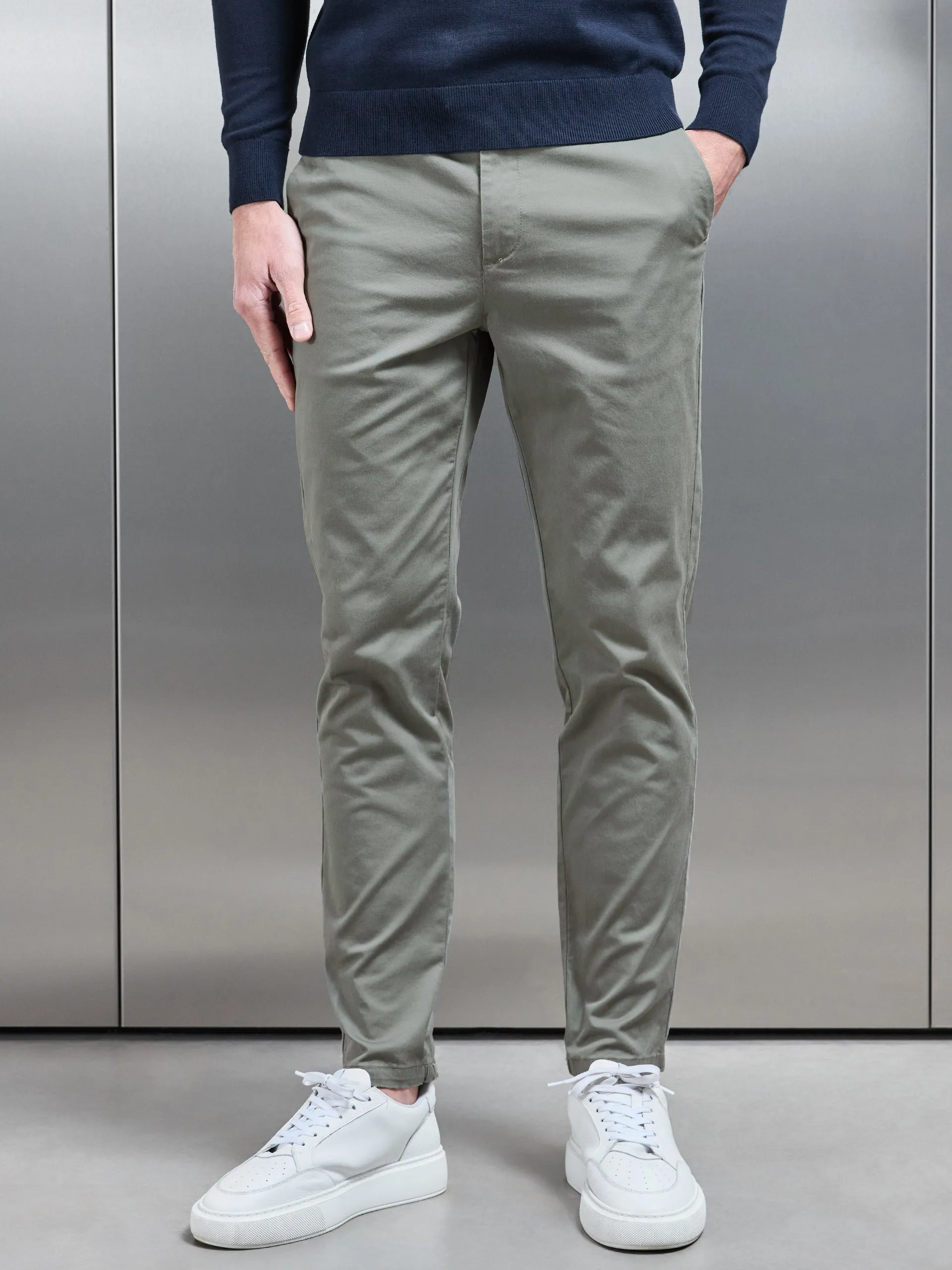 Tailored Chino Trouser in Olive