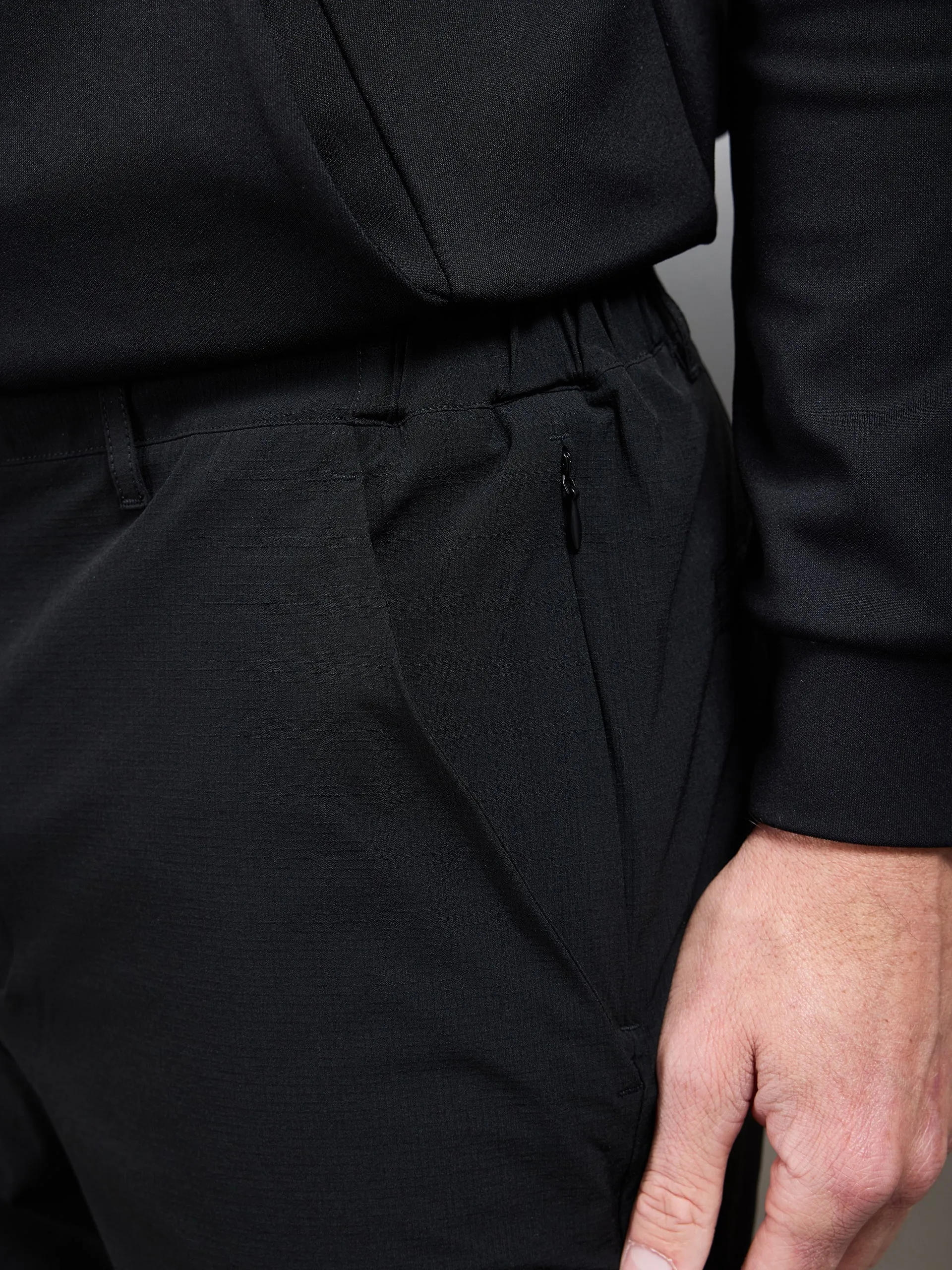 Technical Tailored Trouser in Black