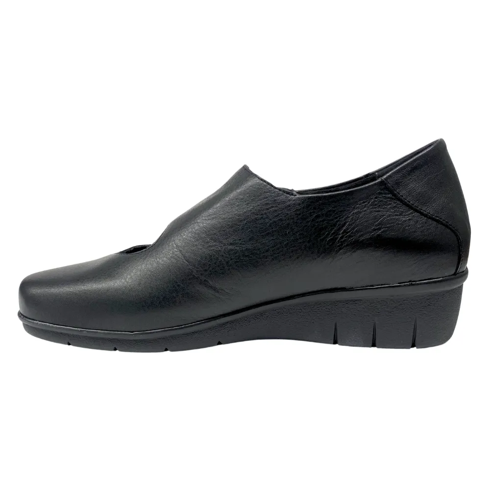 Valeria's Maddy Black Wedge Slip-On (Women's)