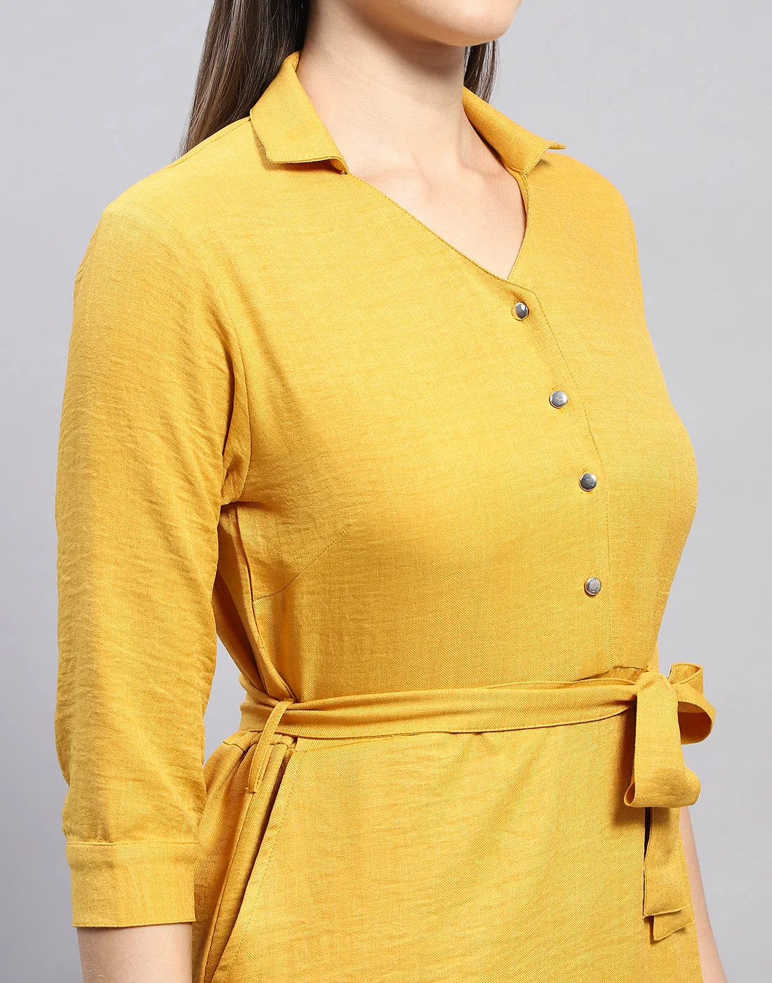 Women Yellow Solid Collar 3/4 Sleeve Tunic